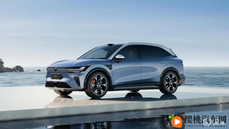 一口气穿10件连体紧身衣憋尿：挑战极限，汽车舒适革命：揭秘人体工程学新篇章-1