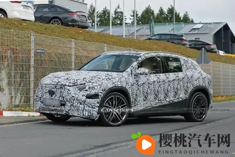 晚高峰新闻:科尼赛克Sadair's Spear再创新纪录;Jeep神秘预告指向硬核版牧马人;AMG版纯电GLA路试谍照曝光-3