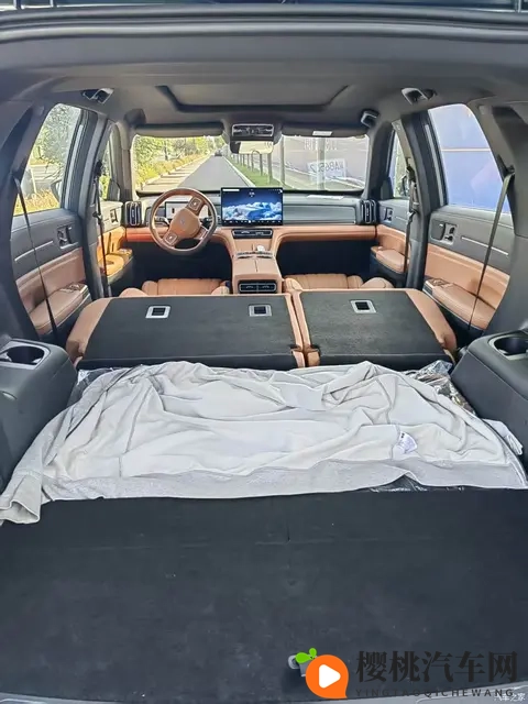 捷途山海L7 PLUS:“旅行小房车” 重塑我们的家庭出行-1