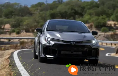 丰田 GR 卡罗拉或告别三缸机,未来有望升级 400 马力四缸发动机-1