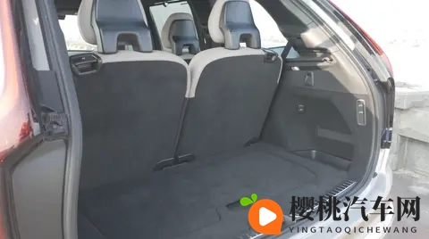试沃尔沃XC90 T8： 65万买全进口豪华旗舰SUV，高净值家庭用车优选-1