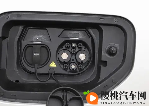 东风奕派eπ007+正式上市 标配激光雷达,售1399万起!-1