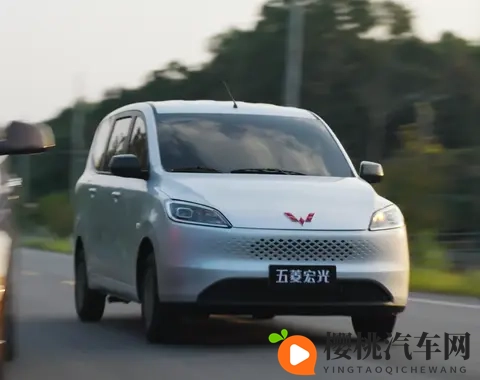 新款五菱宏光家族上市,还能再续“神车”传奇吗?-3