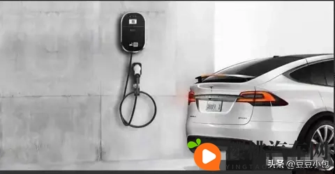 《灯》陈丽佳写真:时尚摄影跨界汽车,光影演绎独特魅力-1