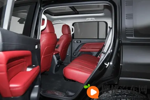 自主品牌燃油四驱中大型SUV对比，领克09和哈弗H9该如何选？-2