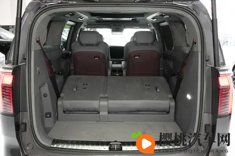 50万买极氪009,还是埃尔法?开完才知道,什么叫降维打击-3