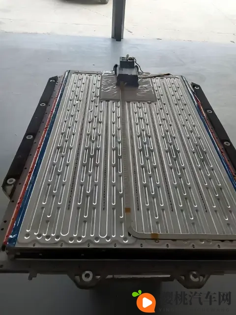 比亚迪官宣硫化物固态电解质!固态电池要上车了?先看清3个真相-2