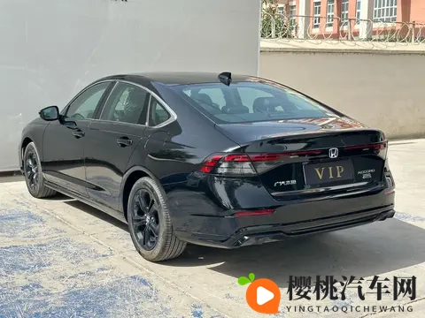 一手准新雅阁:2025款260TURBO,1498万开回家!-3