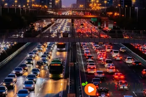 车轮上的城乡二元:破解北京车牌困局需向郊区倾斜-1