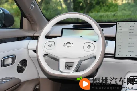 中国高端新能源车再进一步 岚图泰山以技术积淀挑战豪华市场-1