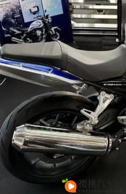 本田CB500SF到店实拍 4万级带电子离合 国产500级街车迎最强对手-3