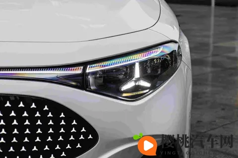 奔驰CLA EV上市，价格不低却遇强敌，豪华牌还能打多久？-2