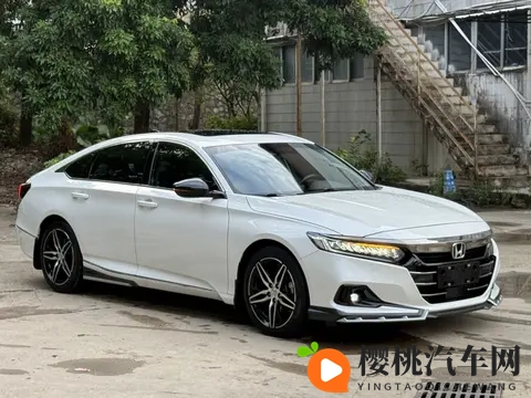 一手准新雅阁，260TURBO幻夜版，13万多开回家！-3