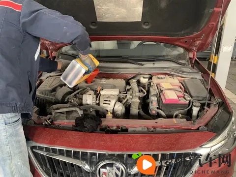 全合成机油真的能开12000KM吗?记住这个标准,及时保养发动机-3