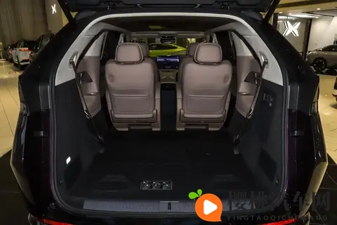 800V架构+5C超充,综合续航1602km!小鹏X9增程版预售价35万元起-1