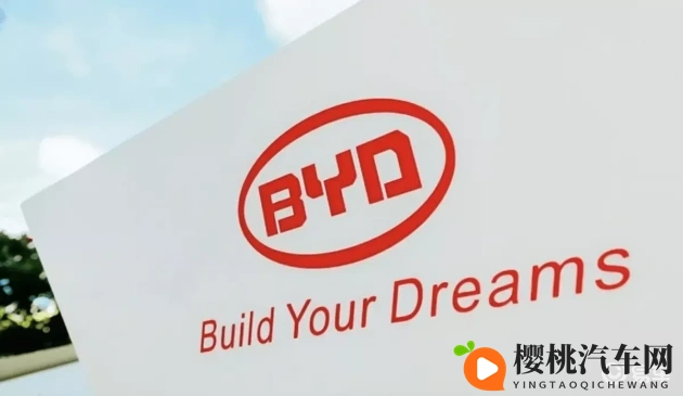 口述被两老外让我爽翻了视频:豪华之旅:外籍友人对绝美风景与豪车体验赞不绝口-1