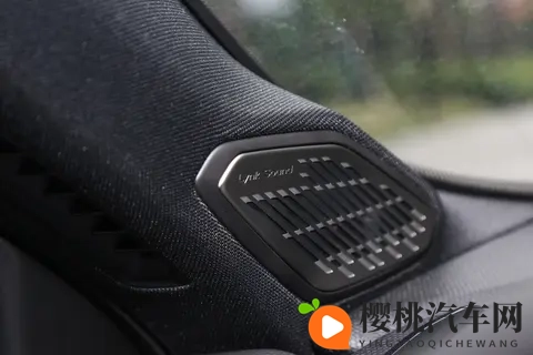 10万级的西装暴徒:15T_20T动力可选!领克03这次玩真的!-1