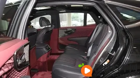 日系豪华旗舰对决BBA!雷克萨斯LS全系V6电混,54秒破百-3