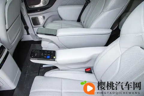 高端MPV怎么选？试驾26款岚图梦想家PHEV，看看它合不合适-2