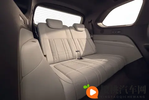 大块头有大智慧，定位家用的大型SUV深蓝S09实力不俗-1