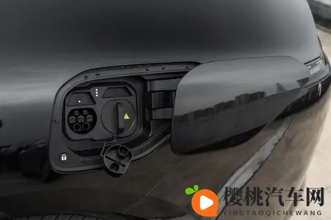 全系标配四激光雷达，还有华为技术加持，深度体验2026款阿维塔12-3