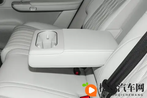 1898 万起买大 5 座，续航超 1600 km，2025款星纪元ET-2