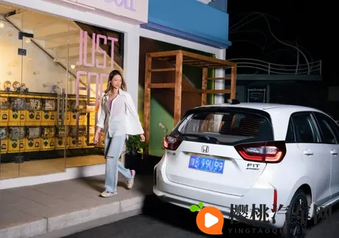 一卡二卡国产推荐：国产神车对决：硬派越野与舒适家用的品质之选-3