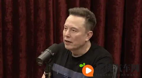 马斯克剧透特斯拉四款AI芯片!无人出租拿掉方向盘明年量产-2