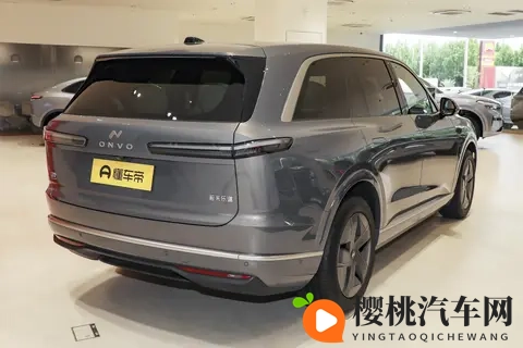 纠结大五座还是大三排?建议你试试乐道L90,无短板+高实用-2