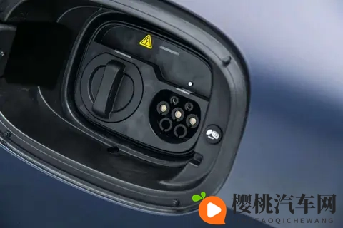 限量30台!仰望U9 Xtreme广州车展精彩亮相-1