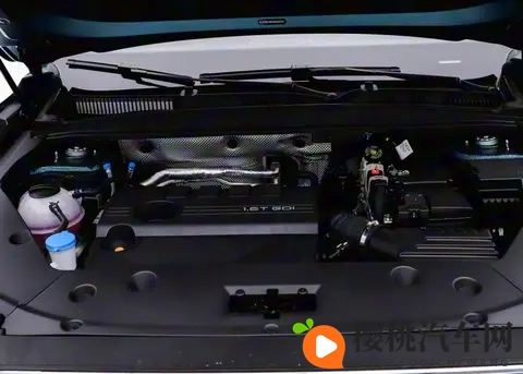 奇瑞第五代瑞虎8开启预售 两种设计风格 预售价1059万起-3