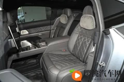 蔚来ET9适合家用吗？不只是行政车，更是全能奶爸车-2