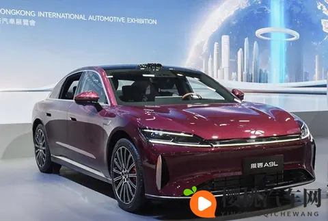 国产旗舰轿车，四座布局，搭载15T插混动力，配激光雷达+NOA辅助-3