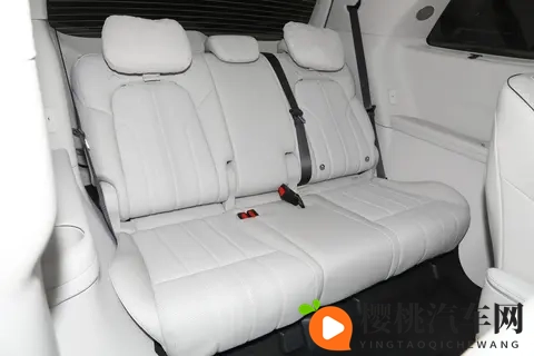 冬日用车推荐：26款岚图梦想家PHEV乾崑Ultra-3