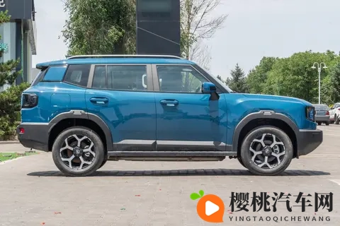 山海T1四驱版实测:油耗低,动力足,配置丰富,适合家用-2