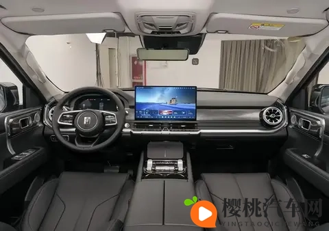 汽 _ 柴 _ 混动三动力！2498 万起的新款坦克 400 诚意够吗？-2