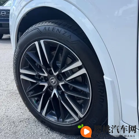 2026款讴歌MDX实车亮相 细节调整 配置升级-1