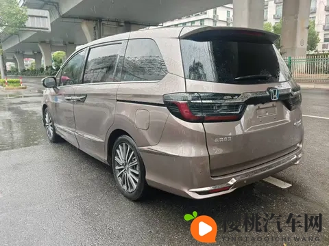 17万多拿下本田艾力绅:奶爸带娃、商务接待都靠它!-1