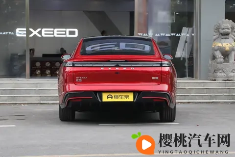 解析2025款星纪元ES：续航超700km，底盘质感越级，适合年轻人-1