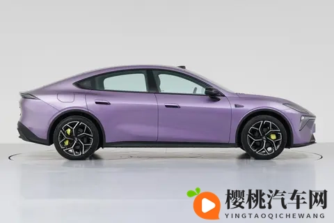 别骂车企内卷了！深蓝 L06 把豪华配置 “砍价” 卖给年轻人-2