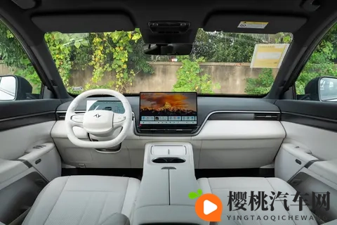 新能源中大型SUV怎么选，奕派eπ008对比别克E5，看这篇就知道了-2