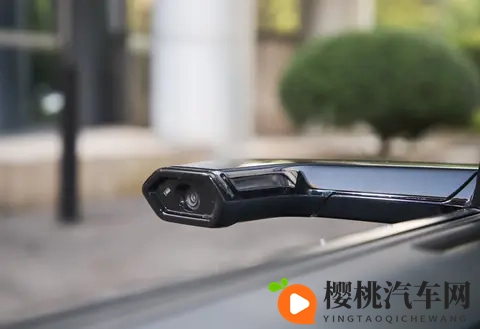 阿维塔12 2026款:配置实打实升级,用车体验有提升-3