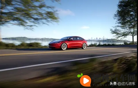 特斯拉 Model 3 vs 蔚来 ET5T,谁才是新能源轿车的大哥?-3