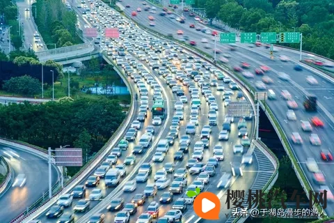 高速_山区超车必看!6个禁区绝不能碰,4个心眼记牢,平安到家-3