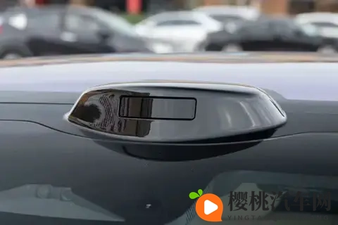 预售1499万元起！轴距近3米，配激光雷达，这款车要来了-3