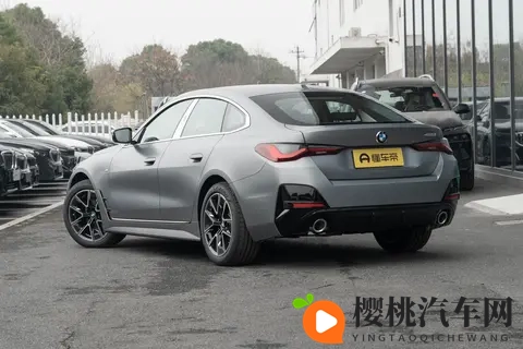 宝马4系新变化：动力提升与激光尾灯成焦点，四门版更实用-3
