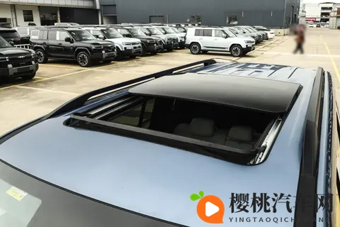 试驾方程豹钛 7 2025 款 200KM 两驱 Max 版:这才是家庭出行的理想 SUV-1