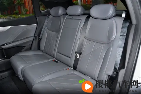 9月份卖出13163辆,深蓝S05凭什么热卖?-2