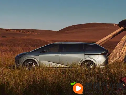 预售价35万元起!小鹏X9增程版开启预售,将于月内上市-1