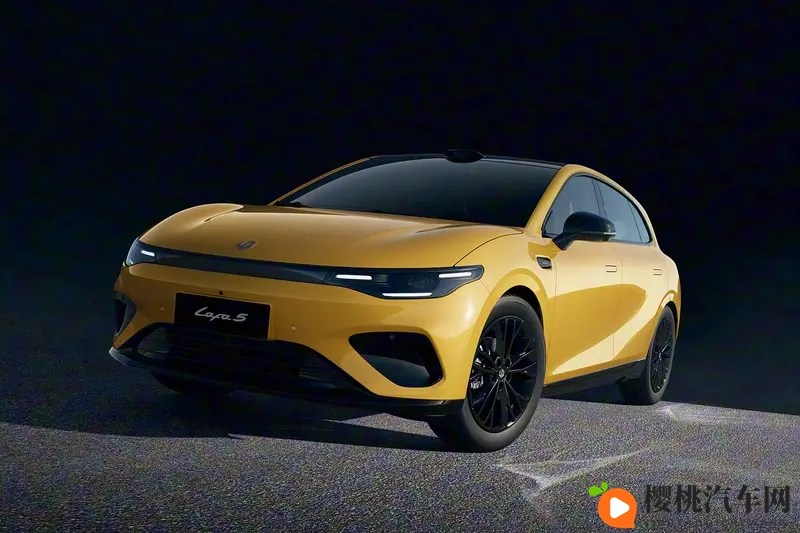 国产精品一卡二卡三卡:国产佳作,四卡连映,精彩纷呈-1